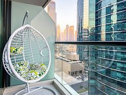 DAMAC Bay's Edge by DVH Luxe Retreats