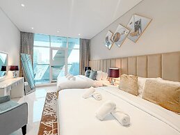 DAMAC Bay's Edge by DVH Luxe Retreats