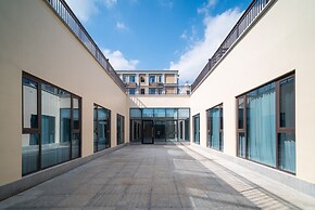 Ruiyue Resort Hotel