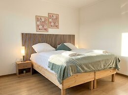 Lovely 3BR Apt With Balcony Rennweg