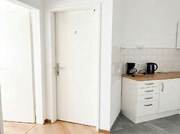 Lovely 3BR Apt With Balcony Rennweg