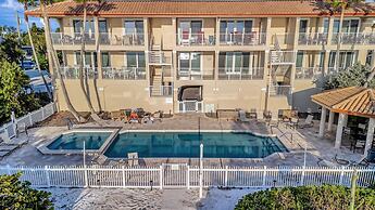 Holmes Beachfront Oasis