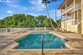 Holmes Beachfront Oasis