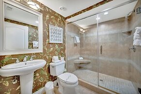 Holmes Beachfront Oasis