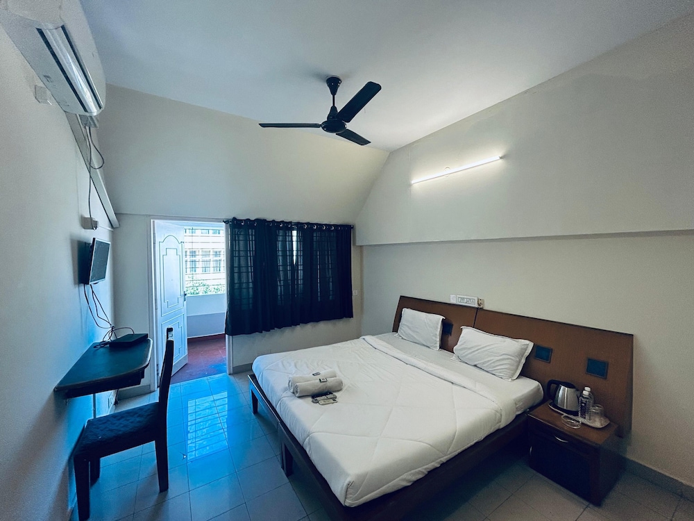 HOTEL IHAM PARADISE