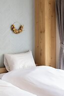 HouseHotel Gotanda