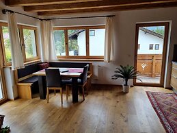 Schickster Mountain Lodge