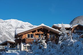 Schickster Mountain Lodge