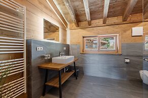 Schickster Mountain Lodge