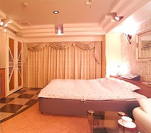 Hotel Queens Court