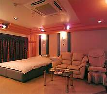 Hotel Queens Court