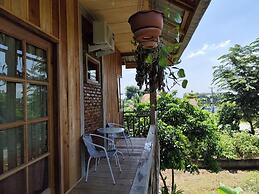 Bua Guest House