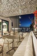 Arka Hotel