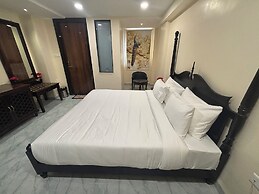 RAJMAHAL HOTEL & RESORT