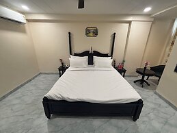 RAJMAHAL HOTEL & RESORT