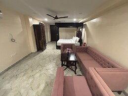 RAJMAHAL HOTEL & RESORT