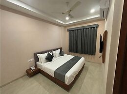Hotel Pragya Paradise