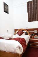 PALACE DIAZ INN