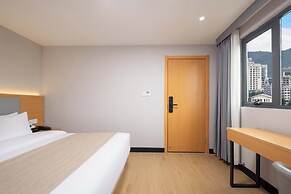 Sanya Guanhailou Hotel
