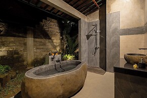 Agrapana Ubud Villa
