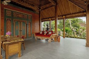 Agrapana Ubud Villa