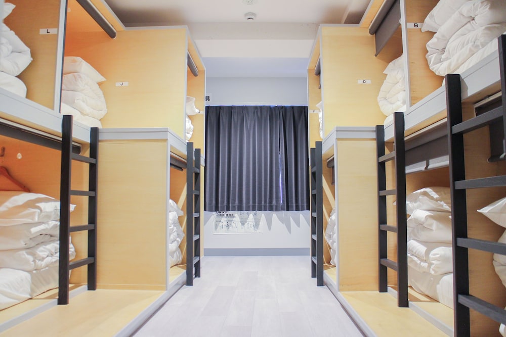 HOSTEL EstLiLas KANDA