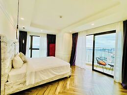 Goldcoast Premium Beachfront Apartment