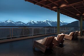 LOSTVILLA Deqin Meri Snow Mountain