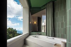 LOSTVILLA Deqin Meri Snow Mountain