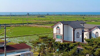 Ganghwa Aboha Pet-friendly Pension