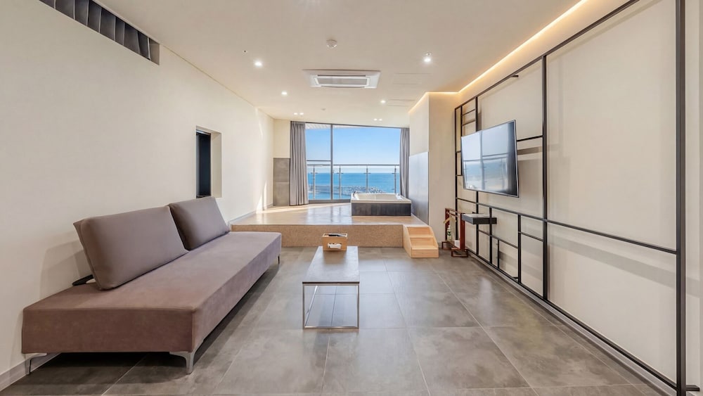 Sokcho W Spa Poolvilla