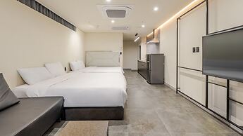 Sokcho W Spa Poolvilla