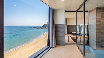 Sokcho W Spa Poolvilla