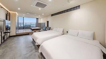 Sokcho W Spa Poolvilla