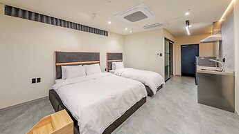 Sokcho W Spa Poolvilla