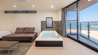 Sokcho W Spa Poolvilla