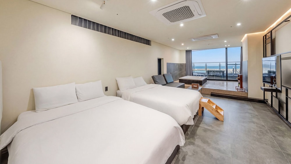 Sokcho W Spa Poolvilla