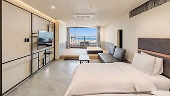 Sokcho W Spa Poolvilla