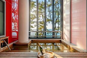 Boryeong Lavar Pool Villa