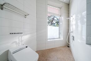 Boryeong Lavar Pool Villa