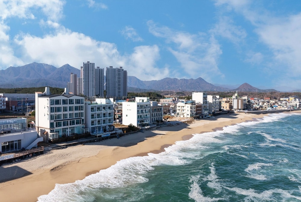 Goseong The Wave Pension