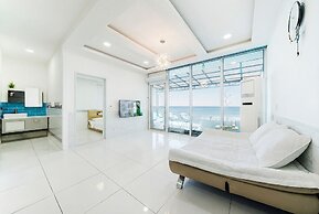 Yeongdeok Searest Poolvilla