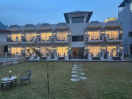 Amritara Chakra River Resort