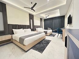 Amritara Chakra River Resort