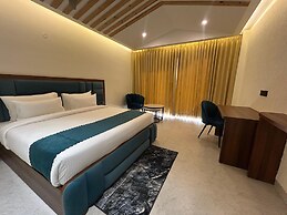 Amritara Chakra River Resort