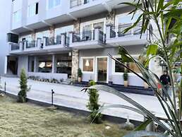 Amritara Chakra River Resort