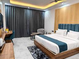 Amritara Chakra River Resort