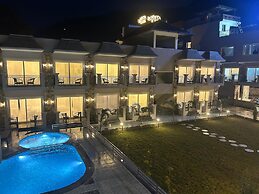 Amritara Chakra River Resort