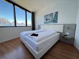 WIND HOTEL