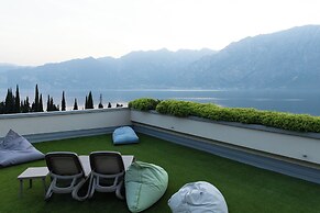 WIND HOTEL